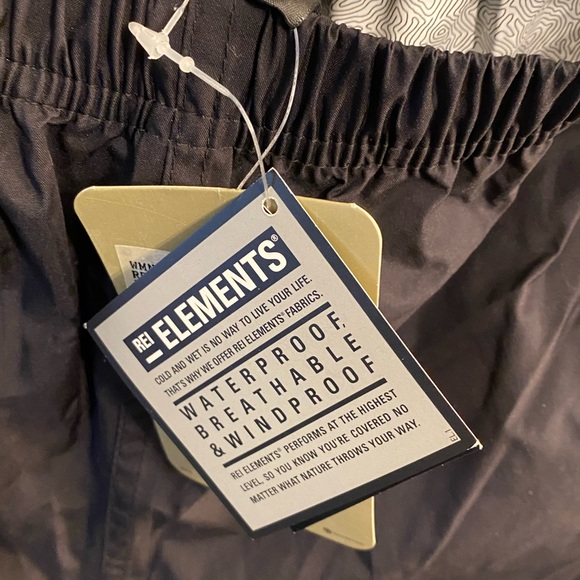 REI ULTRA LIGHT PANTS PETITE W BLACK - Picture 3 of 4